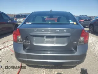 2009 Volvo S40 2.4L z VIN YV1MS382092446504, wystawiony jako Copart lot #48143545 z przebiegiem 207 060 mil mil oraz Czysty tytuł • Clean title. Historia ofert i sprzedaży dostępna na DreamBid. Obrazek 6.