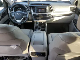 2015 Toyota Highlander LE with VIN 5TDBKRFH3FS142112, listed as a Copart auction lot 46977675 with 254,519 mi miles and Salvage Title. Bid and sale history available at carsss.com. Image 8.