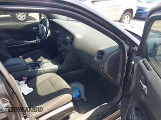 2013 Dodge Charger Police z VIN 2C3CDXAT1DH716317, wystawiony jako IAAI lot #42277270 z przebiegiem 213 722 mil mil oraz . Historia ofert i sprzedaży dostępna na DreamBid. Obrazek 5.