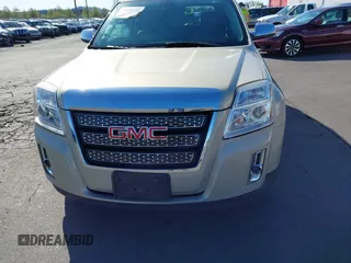 2011 GMC Terrain SLT-2 z VIN 2CTALWEC3B6444571, wystawiony jako IAAI lot #42030111 z przebiegiem 89 193 mil mil oraz . Historia ofert i sprzedaży dostępna na DreamBid. Obrazek 6.