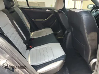 2015 Volkswagen Jetta SE with VIN 3VWD17AJ2FM323094, listed as a Copart auction lot 60304265 with 115,540 mi miles and Salvage title. Bid and sale history available at DreamBid. Image 10.