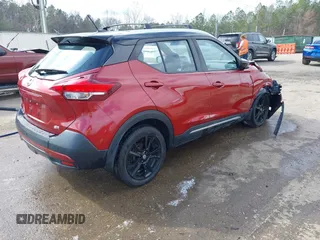2019 Nissan Kicks SR with VIN 3N1CP5CUXKL500664, listed as a IAAI auction lot 41517100 with 244,247 mi miles. Bid and sale history available at carsss.com. Image 4.