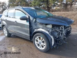 2018 Ford Escape SE with VIN 1FMCU0GD5JUC46932, listed as a IAAI auction lot 41749296 with 111,236 mi miles. Bid and sale history available at carsss.com. Image 1.