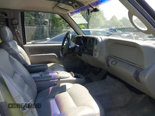 1998 Chevrolet Tahoe z VIN 1GNEK13R0WJ321045, wystawiony jako IAAI lot #42223891 z przebiegiem 192 041 mil mil oraz . Historia ofert i sprzedaży dostępna na DreamBid. Obrazek 5.