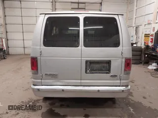 2008 Ford Econoline Passenger XL with VIN 1FBNE31L78DA28548, listed as a IAAI auction lot 41365324 with 175,585 mi miles. Bid and sale history available at carsss.com. Image 17.