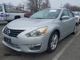 2013 Nissan Altima SV with VIN 1N4AL3AP7DC268367, listed as a IAAI auction lot 41911133 with 192,844 mi miles and . Bid and sale history available at carsss.com. Image 18.