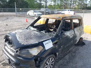 2012 Kia Soul with VIN KNDJT2A55C7365240, listed as a IAAI auction lot 41902745 with 1 mi miles. Bid and sale history available at carsss.com. Image 6.