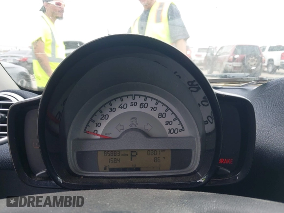 2013 Smart fortwo Pure with VIN WMEEJ3BA5DK620493, listed as a IAAI auction lot 42071086 with 85,883 mi miles and . Bid and sale history available at DreamBid. Image 7.