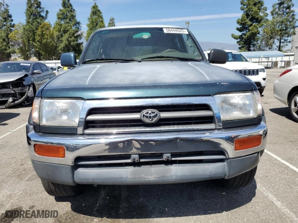 1998 Toyota 4Runner with VIN JT3GN87RXW0064773, listed as a Copart auction lot 50444025 with 251,093 mi miles and Clean Title. Bid and sale history available at carsss.com. Image 5.