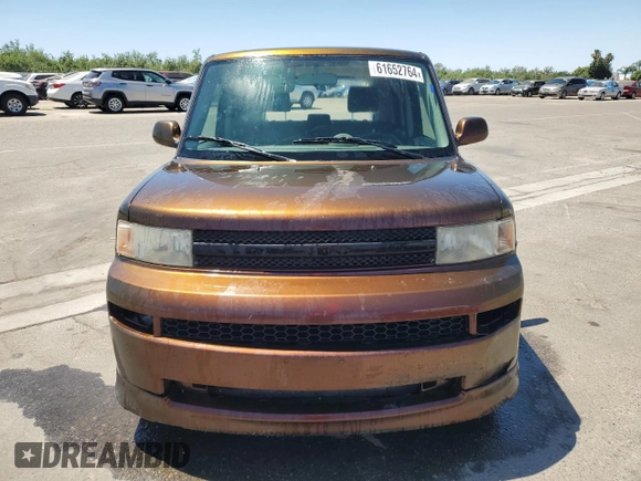 2006 Scion xB with VIN JTLKT324X64122775, listed as a Copart auction lot 61652764 with 257,292 mi miles and Salvage Title. Bid and sale history available at carsss.com. Image 5.