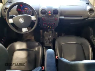 2006 Volkswagen Beetle with VIN 3VWRG31Y56M322614, listed as a Copart auction lot 60537135 with 85,018 mi miles and Salvage title. Bid and sale history available at DreamBid. Image 8.