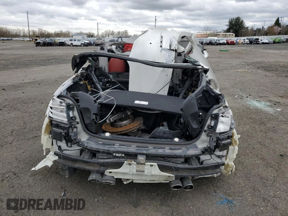 2015 BMW M4 z VIN WBS3U9C57FP967999, wystawiony jako Copart lot #47906424 z przebiegiem Nie podano mil oraz Szkoda całkowita • Salvage title. Historia ofert i sprzedaży dostępna na DreamBid. Obrazek 6.