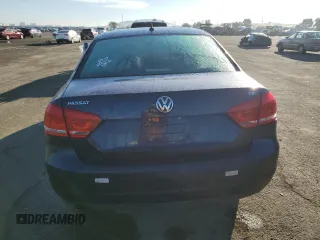 2015 Volkswagen Passat Limited Edition Edition z VIN 1VWAT7A38FC097398, wystawiony jako Copart lot #46146545 z przebiegiem 183 577 mil mil oraz Szkoda całkowita • Salvage title. Historia ofert i sprzedaży dostępna na DreamBid. Obrazek 6.