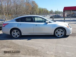 2013 Nissan Altima SV with VIN 1N4BL3AP0DN525913, listed as a IAAI auction lot 41893511 with 132,166 mi miles and . Bid and sale history available at DreamBid. Image 13.