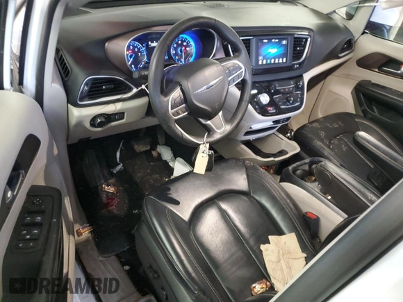 2020 Chrysler Voyager LXI with VIN 2C4RC1DG0LR268472, listed as a Copart auction lot 44815045 with 122,861 mi miles and Salvage Title. Bid and sale history available at carsss.com. Image 8.