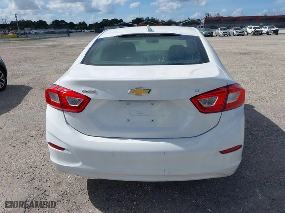 2017 Chevrolet Cruze LT with VIN 1G1BE5SM1H7271829, listed as a IAAI auction lot 40826236 with NaN miles. Bid and sale history available at carsss.com. Image 16.