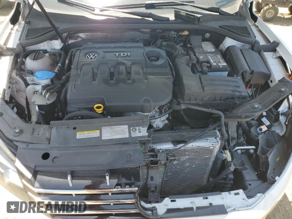 2015 Volkswagen Passat SE z VIN 1VWBV7A39FC053232, wystawiony jako Copart lot #60936005 z przebiegiem 24 801 mil mil oraz Szkoda całkowita • Salvage title. Historia ofert i sprzedaży dostępna na DreamBid. Obrazek 11.