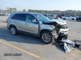 2015 Kia Sorento EX with VIN 5XYKU4A73FG627715, listed as a IAAI auction lot 41474300 with 51,940 mi miles. Bid and sale history available at carsss.com. Image 1.