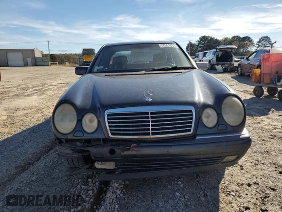 1998 Mercedes-Benz E 320 with VIN WDBJF25F3WA578364, listed as a Copart auction lot 77551834 with 228,913 mi miles and Salvage Title. Bid and sale history available at DreamBid. Image 5.