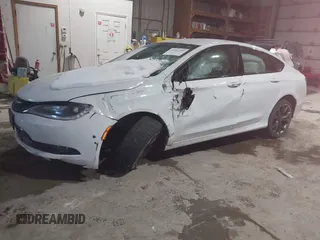 2015 Chrysler 200 S with VIN 1C3CCCBG1FN572789, listed as a IAAI auction lot 41542280 with 101,693 mi miles. Bid and sale history available at carsss.com. Image 17.