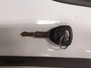 1999 Acura CL Premium z VIN 19UYA2253XL014263, wystawiony jako IAAI lot #41278269 z przebiegiem 101 807 mil mil oraz . Historia ofert i sprzedaży dostępna na DreamBid. Obrazek 11.