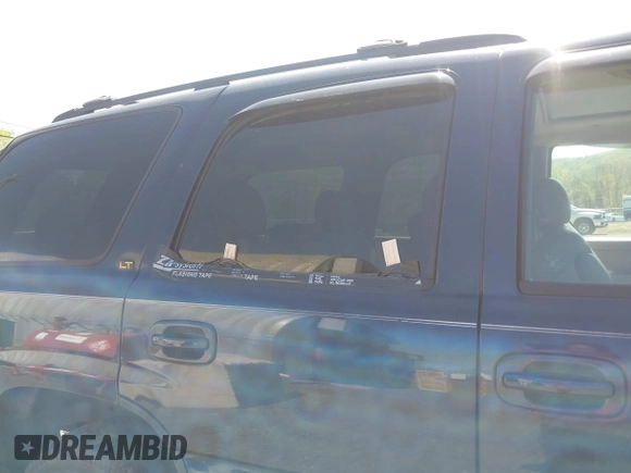 2005 Chevrolet Tahoe LS with VIN 1GNEK13T55J136340, listed as a IAAI auction lot 42153963 with 0 mi miles. Bid and sale history available at carsss.com. Image 12.