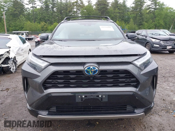 2024 Toyota RAV4 Hybrid XSE with VIN 4T3E6RFV5RU142476, listed as a IAAI auction lot 42524206 with 11,852 mi miles and . Bid and sale history available at DreamBid. Image 11.