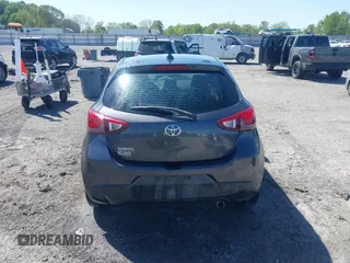 2020 Toyota Yaris LE z VIN 3MYDLBJV3LY703134, wystawiony jako IAAI lot #41984738 z przebiegiem 169 094 mil mil oraz . Historia ofert i sprzedaży dostępna na DreamBid. Obrazek 15.