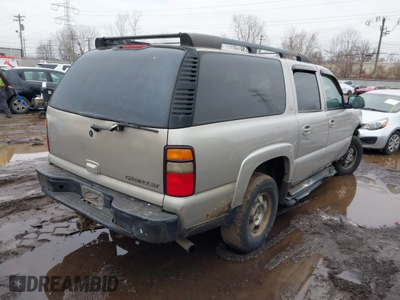 2004 Chevrolet Suburban Z71 with VIN 3GNFK16Z24G222709, listed as a IAAI auction lot 41535862 with 1 mi miles. Bid and sale history available at carsss.com. Image 4.
