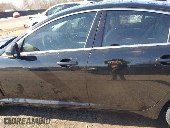2011 Jaguar XF with VIN SAJWA0FB7BLS01476, listed as a IAAI auction lot 41662462 with 128,048 mi miles. Bid and sale history available at carsss.com. Image 14.