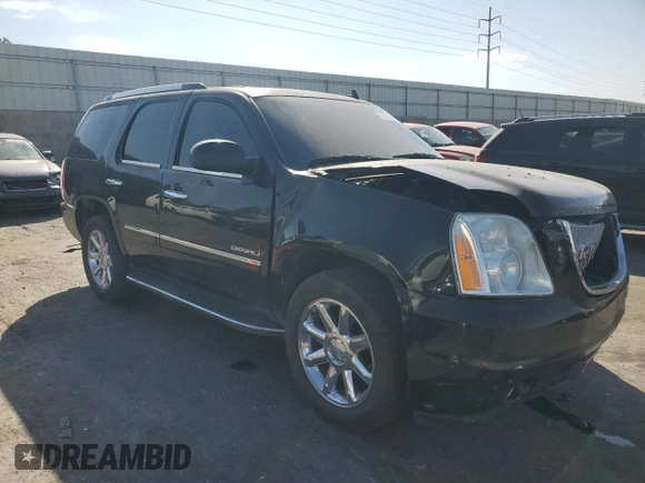 2014 GMC Yukon Denali z VIN 1GKS1EEF4ER230535, wystawiony jako Copart lot #76079844 z przebiegiem 153 180 mil mil oraz Szkoda całkowita • Salvage title. Historia ofert i sprzedaży dostępna na DreamBid. Obrazek 4.