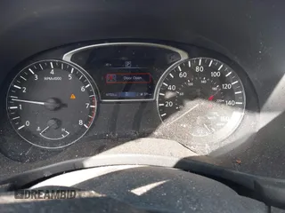 2018 Nissan Pathfinder SL with VIN 5N1DR2MN4JC635002, listed as a IAAI auction lot 41883880 with 97,723 mi miles. Bid and sale history available at carsss.com. Image 7.