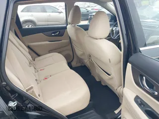 2016 Nissan Rogue S with VIN JN8AT2MT8GW010699, listed as a IAAI auction lot 41706235 with 58,582 mi miles. Bid and sale history available at carsss.com. Image 8.