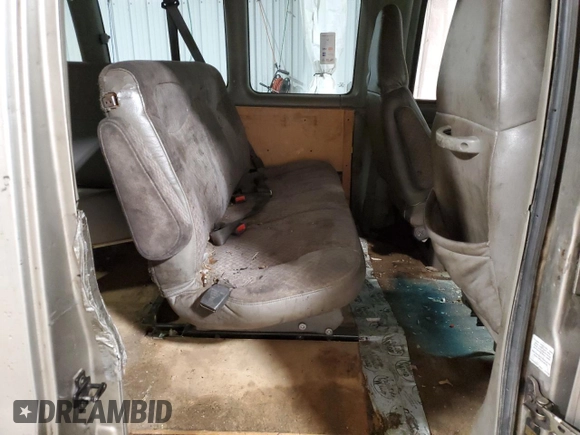 2001 Chevrolet Express with VIN 1GAHG39R611205912, listed as a Copart auction lot 49176265 with 375,645 mi miles and Salvage Title. Bid and sale history available at carsss.com. Image 11.