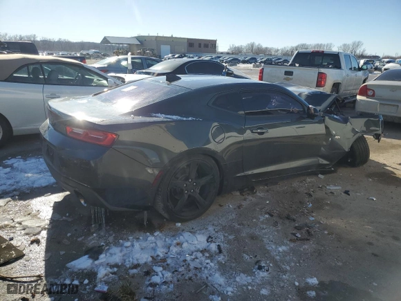2018 Chevrolet Camaro 1LT with VIN 1G1FB1RX7J0165614, listed as a Copart auction lot 88132135 with 41,224 mi miles and Salvage Title. Bid and sale history available at carsss.com. Image 3.