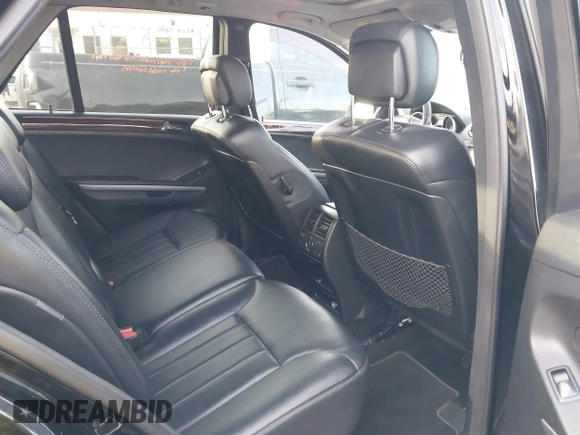 2008 Mercedes-Benz M 550 with VIN 4JGBB72E38A376195, listed as a IAAI auction lot 40781679 with 174,170 mi miles and . Bid and sale history available at carsss.com. Image 8.