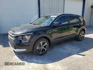 2025 Kia Niro LX with VIN KNDCP3LE6S5214451, listed as a Copart auction lot 47119835 with 15 mi miles and Clean Title. Bid and sale history available at carsss.com. Image 1.