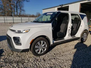 2020 Kia Soul X-Line with VIN KNDJ23AU4L7045777, listed as a Copart auction lot 43006444 with 70,294 mi miles and Salvage Title. Bid and sale history available at carsss.com. Image 1.