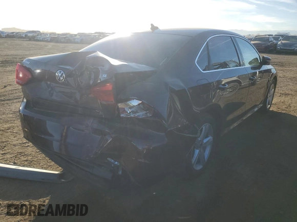 2012 Volkswagen Passat SE z VIN 1VWBP7A32CC092072, wystawiony jako Copart lot #83381494 z przebiegiem 259 949 mil mil oraz Szkoda całkowita • Salvage title. Historia ofert i sprzedaży dostępna na DreamBid. Obrazek 3.