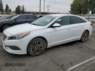 2015 Hyundai Sonata SE z VIN 5NPE24AF5FH008617, wystawiony jako Copart lot #55335045 z przebiegiem 139 671 mil mil oraz Czysty tytuł • Clean title. Historia ofert i sprzedaży dostępna na DreamBid. Obrazek 1.