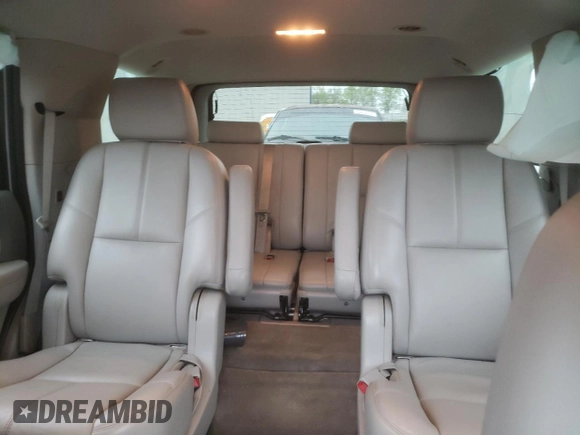 2013 Chevrolet Tahoe LT z VIN 1GNSCBE01DR172941, wystawiony jako Copart lot #51650255 z przebiegiem 110 706 mil mil oraz Szkoda całkowita • Salvage title. Historia ofert i sprzedaży dostępna na DreamBid. Obrazek 10.