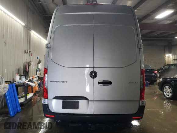 2024 Mercedes-Benz Sprinter with VIN W1Y4NBHY5RT167874, listed as a Copart auction lot 45601285 with 17,494 mi miles and Salvage Title. Bid and sale history available at DreamBid. Image 6.