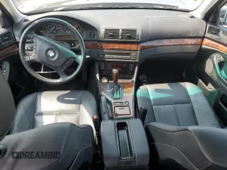 2003 BMW 5 Series 540i z VIN WBADN63413GN89699, wystawiony jako Copart lot #60373545 z przebiegiem 243 882 mil mil oraz Czysty tytuł • Clean title. Historia ofert i sprzedaży dostępna na DreamBid. Obrazek 8.