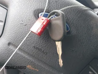 2003 Ford Explorer XLT z VIN 1FMZU63K63UB40896, wystawiony jako IAAI lot #42102966 z przebiegiem Nie podano mil oraz . Historia ofert i sprzedaży dostępna na DreamBid. Obrazek 11.