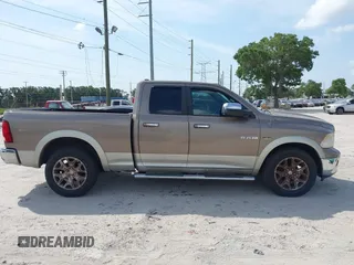 2010 Dodge 1500 TRX z VIN 1D7RV1GT5AS179033, wystawiony jako IAAI lot #42378439 z przebiegiem 192 045 mil mil oraz . Historia ofert i sprzedaży dostępna na DreamBid. Obrazek 13.