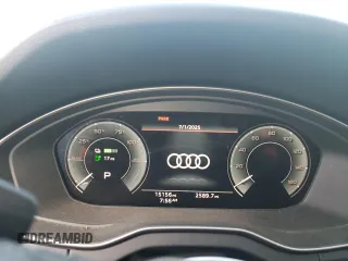 2023 Audi Q5 S line Premium Plus with VIN WA1E2AFY1P2052989, listed as a Copart auction lot 61967035 with 15,156 mi miles and Salvage title. Bid and sale history available at DreamBid. Image 9.