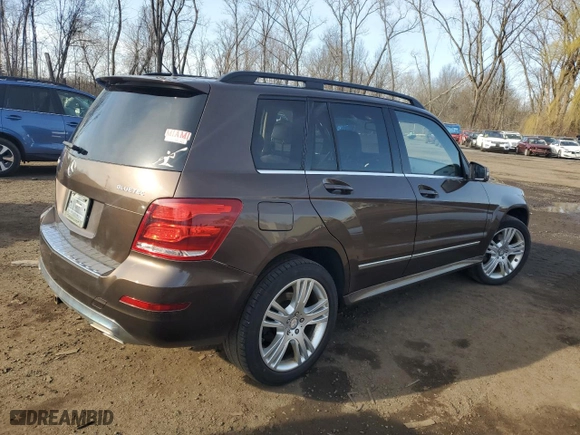 2015 Mercedes-Benz GLK-Class GLK 250 BlueTEC with VIN WDCGG0EB4FG396576, listed as a Copart auction lot 50977745 with 371,293 mi miles and Salvage Title. Bid and sale history available at carsss.com. Image 3.