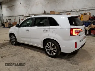 2015 Kia Sorento SX Limited with VIN 5XYKW4A7XFG616804, listed as a Copart auction lot 51827225 with 119,821 mi miles and Clean Title. Bid and sale history available at carsss.com. Image 2.