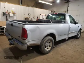 2002 Ford F-150 XL z VIN 1FTRF17W92NB99531, wystawiony jako Copart lot #49585545 z przebiegiem 148 167 mil mil oraz Szkoda całkowita • Salvage title. Historia ofert i sprzedaży dostępna na DreamBid. Obrazek 3.