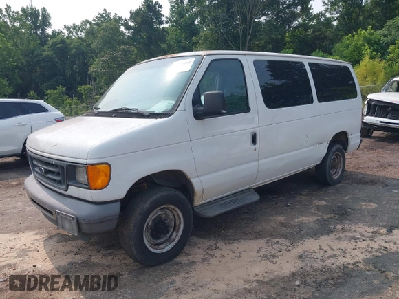 2007 Ford Econoline Passenger XL with VIN 1FBNE31LX7DB12412, listed as a IAAI auction lot 42398061 with 385,181 mi miles and . Bid and sale history available at DreamBid. Image 2.